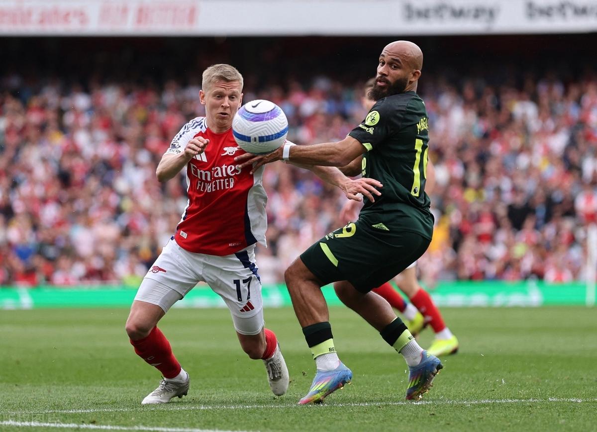 包含英超最新:利物浦猝不及防,曼城将创造历史——来自新浪体育的词条 包含英超最新:利物浦猝不及防,曼城将创造历史——来自新浪体育的词条