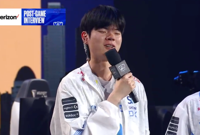 G2翻盘DRX,Deft开启传奇时刻四强赛3:0(柏林) G2翻盘DRX,Deft开启传奇时刻四强赛3:0(柏林)