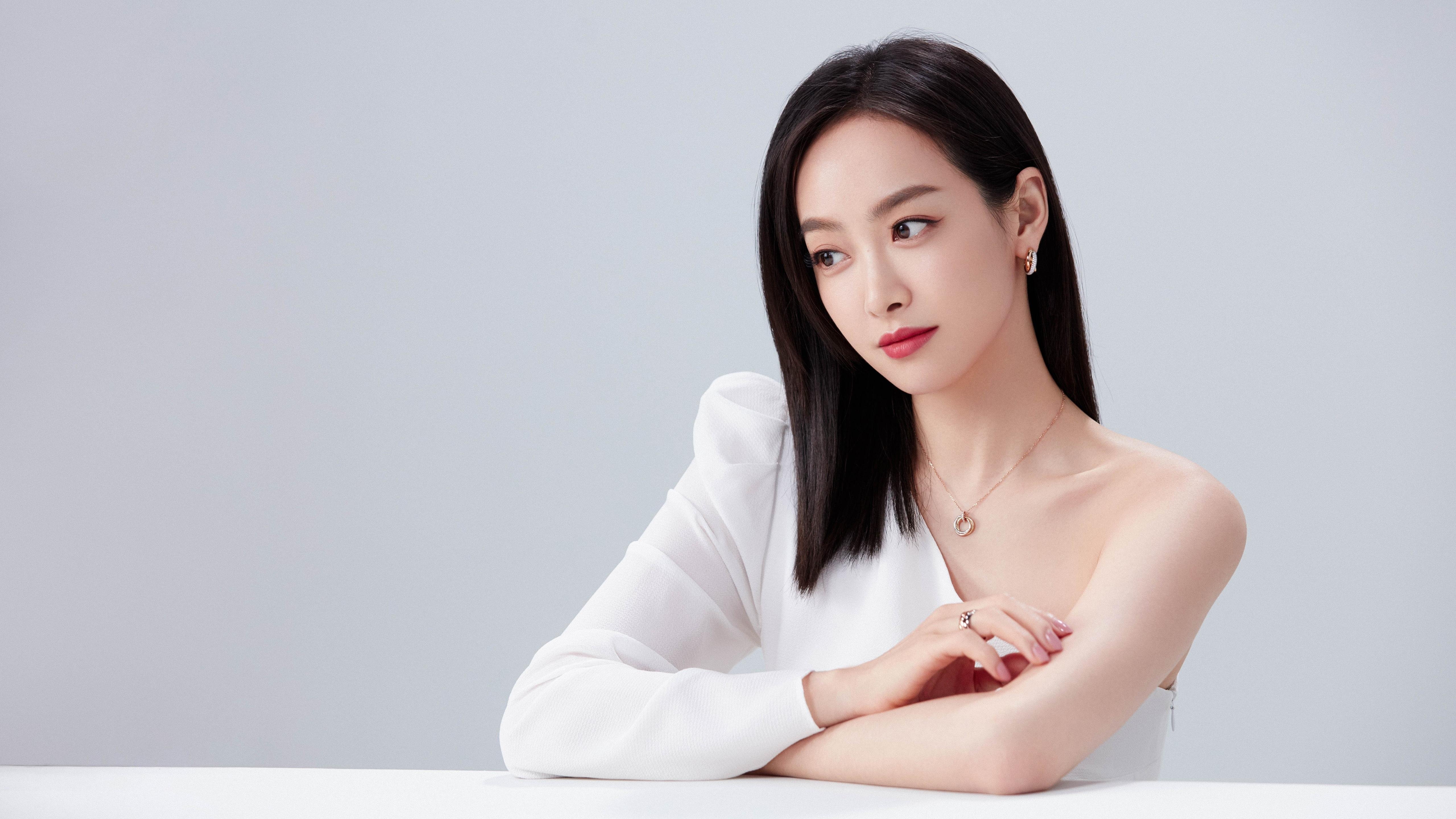 掌控与突破，塞维利亚的战术稳健与特奥的德比之光