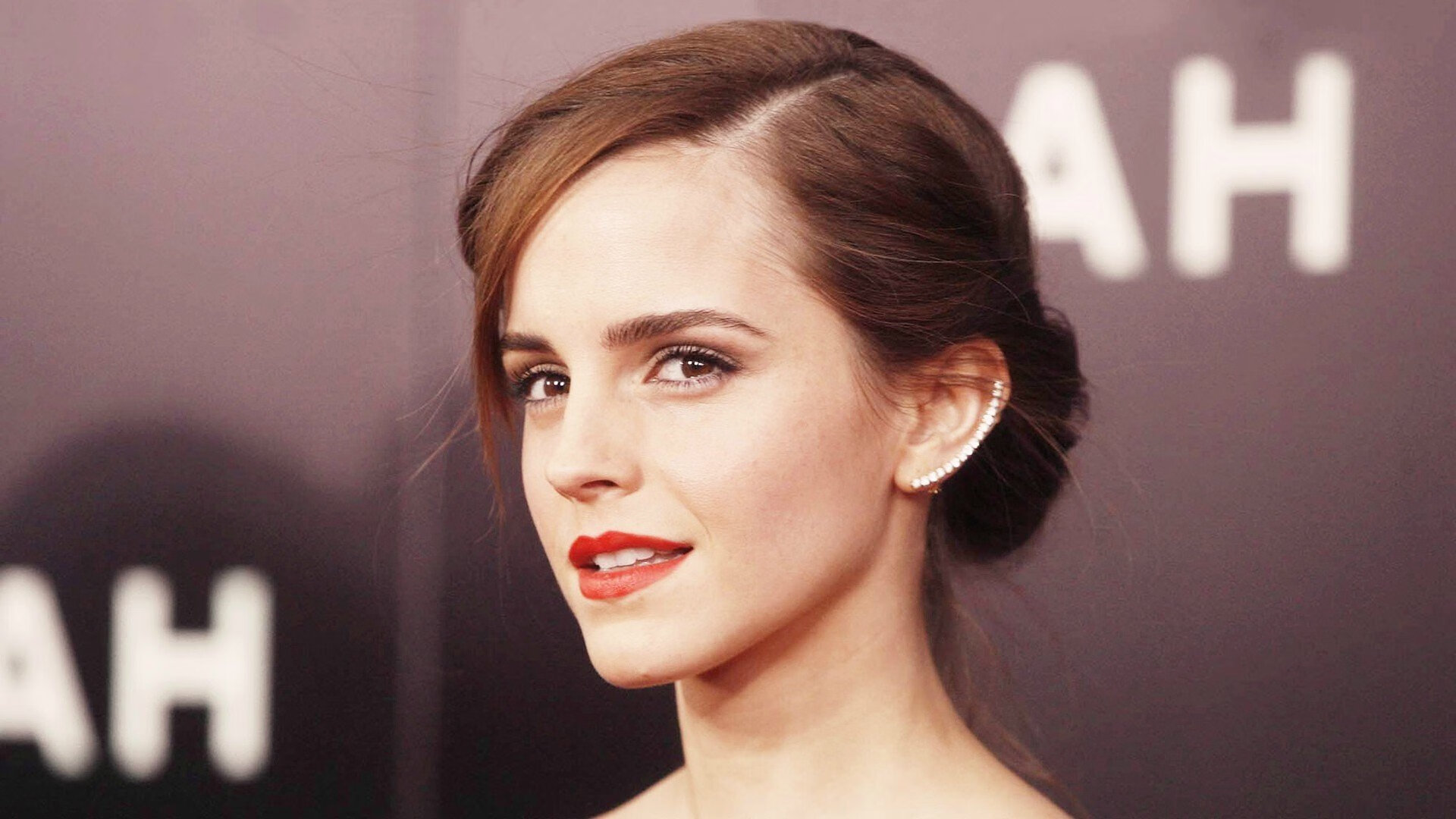 英超争冠之夜，莱奥那束光刺穿了伦敦的雨幕