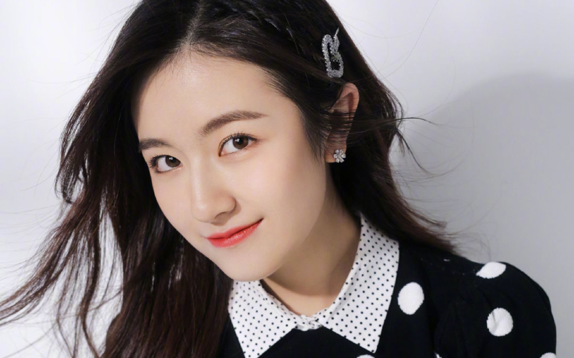 开云体育官方网站-跨界风暴，当篮球规则崩解于美加墨绿茵场—史上最颠覆体育对决的诞生